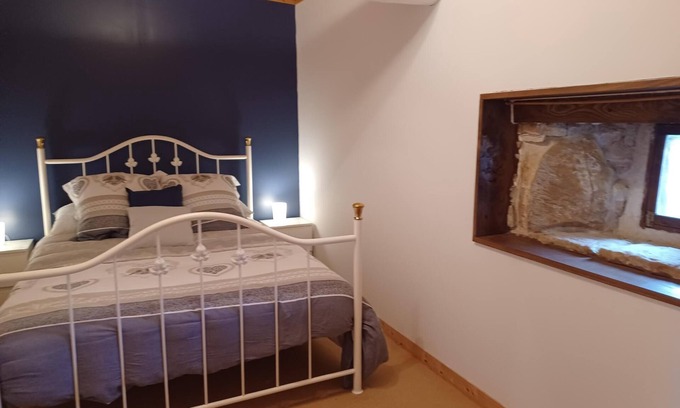 Chaunay Cottage | Relaxing Gites with Pool in Beautiful SW France