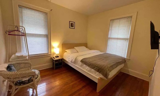 Queens Apartment | Cozy 2BR Private Apartment in Vibrant Queens Neighborhood