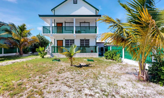 Caye Caulker Cottage | Serene Duplex with Patio & Ocean Views near Caribbean Beach