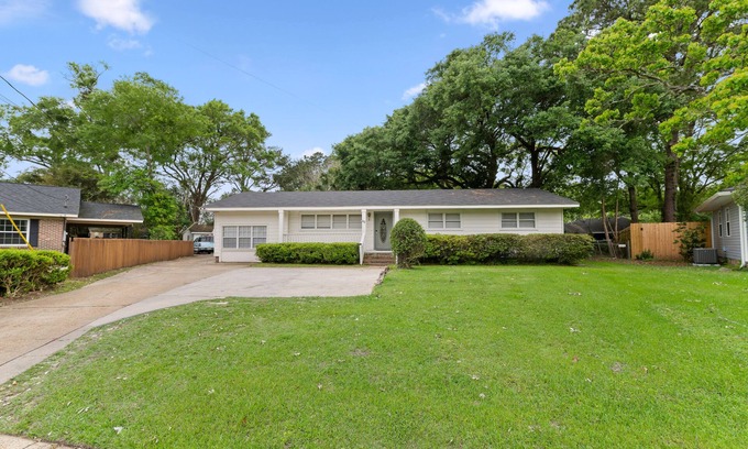 Mobile House | Discover Sher - Your Midtown Oasis for Mardi Gras Fun