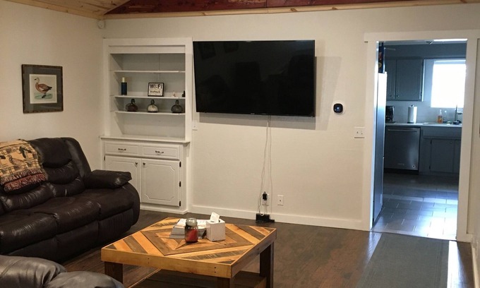 Fort Cobb House | Newly Remodeled Farmhouse near Fort Cobb Lake - 10/10 Rating