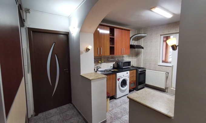 Sector 4 Apartment | Convenient Flat Near Subway, Parks & Family-Friendly Amenities