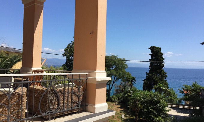 Lovran Apartment | Elegant Villa: Entire Floor with Kitchen & Breakfast Included
