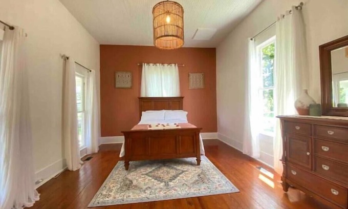 Williston House | Inviting Historic Home - Carolina Getaway Awaits You!