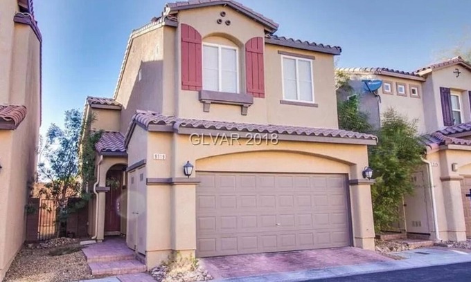 Enterprise House | Beautiful Home with Pool & Spa in Southwest Las Vegas