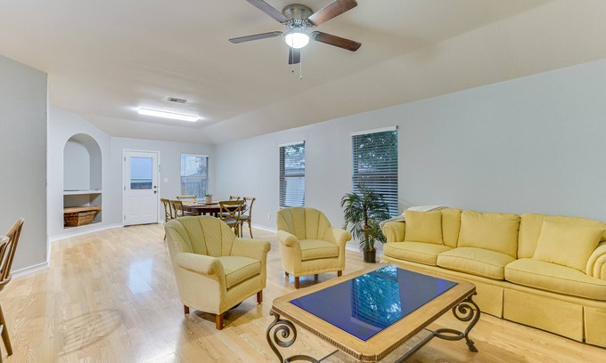 Stoney Ridge House | Pet-Friendly Home in Del Valle with Perfect Backyard Retreat