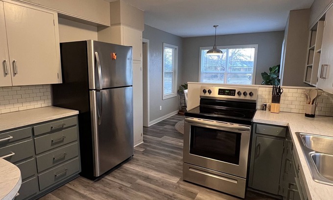 Littlefield House | Entire Home in Littlefield, 35 minutes from Lubbock