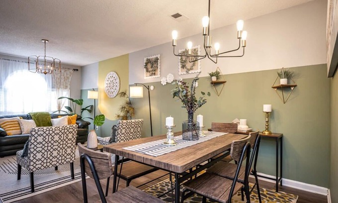 Norcross House | Cozy 2b2b Townhouse with Spa & Child-Friendly Amenities
