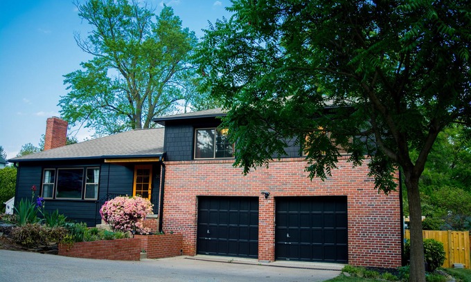 Taylor Run House | Spacious 6-Bedroom Home in a Quiet Neighborhood