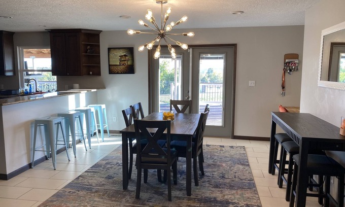 Farmington House | Beautiful House with Pool and Stunning Views Near Attractions