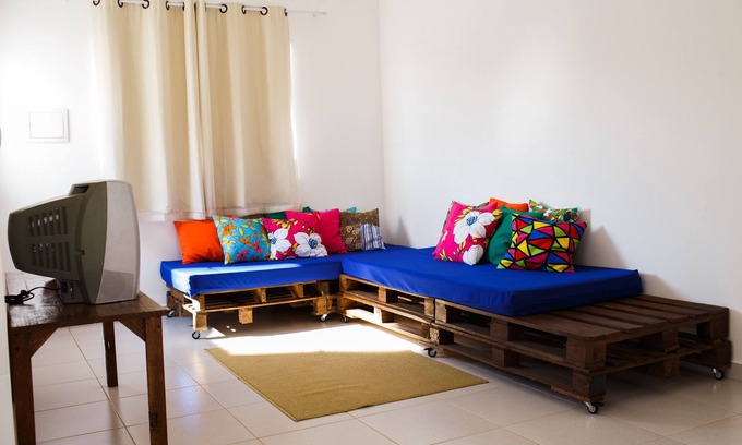 Jardim Europa House | Family-Friendly Entire House in Cesário Lange - 10/10 Rating