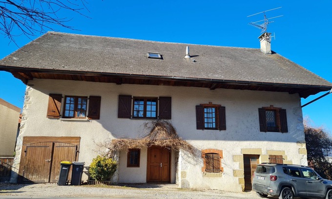 Seynod House | Peaceful Retreat at the Gates of Annecy - Pet Friendly!