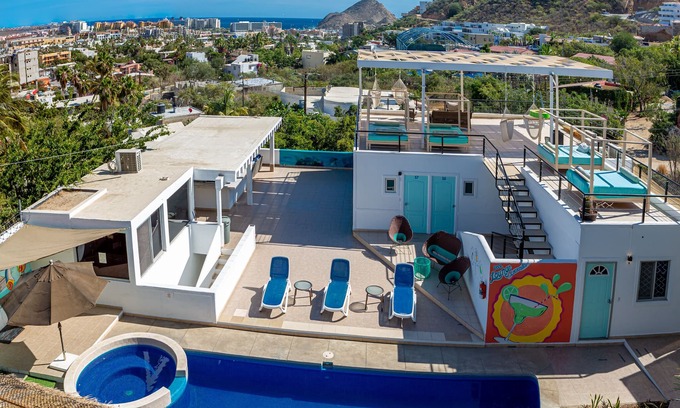 Los Cabos Resort | Exclusive 20-Room Retreat with Pool & Spa for Your Group
