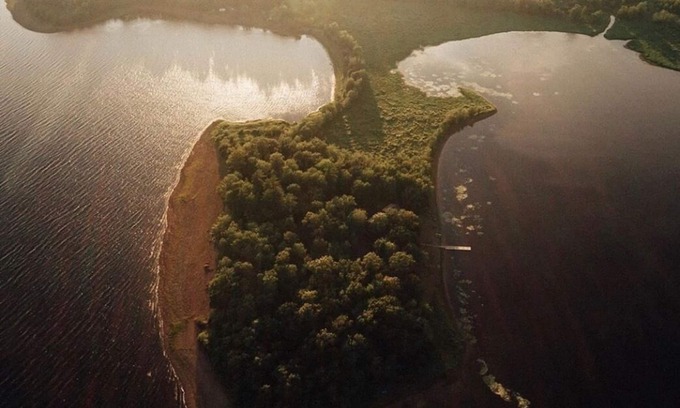 Maugerville House | Private Island Lakehouse: Perfect for 12 with Hot Tubs
