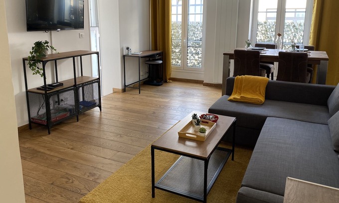 Charenton-le-Pont Apartment | Entrée Individuelle - Métro à 5min - Porte de Paris