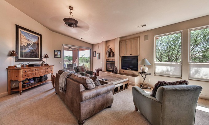 Lava Falls Condo | Entrada Home: Exceptional Stay Near Snow Canyon & Tuacahn