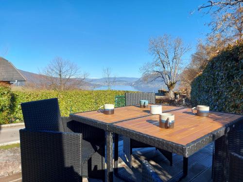 Saint-Jorioz House | Cozy Retreat by Lake Annecy with Scenic Views and Garden