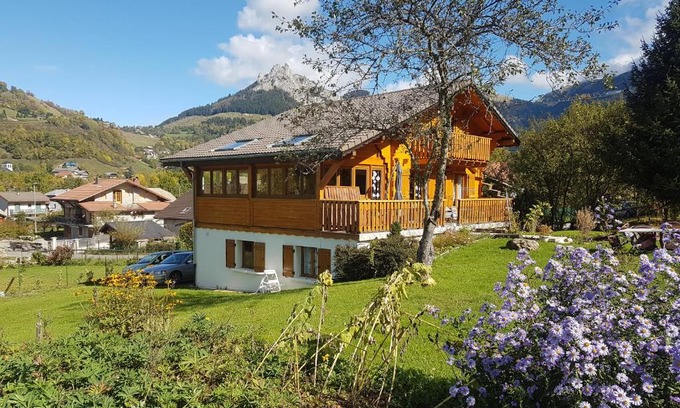 Bernex Apartment | Explore Entre Lac Et Montagnes: Pet-Friendly Retreat