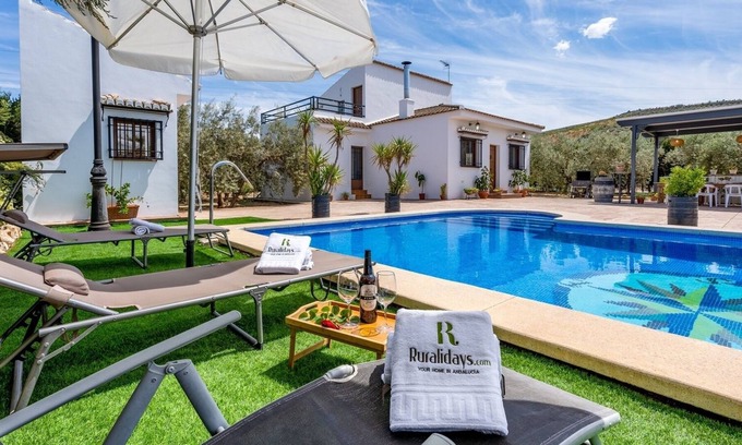 Salar Villa | Relaxing Getaway at Entre Olivos Salar with Pool & Spa