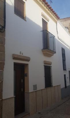 Jerez de los Caballeros House | Pet and Child Friendly Stay at ENTRE TORRES - Rated 9.1/10