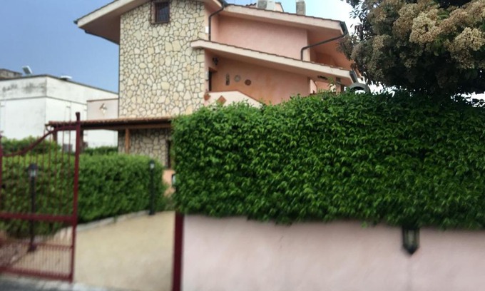 Monte Compatri Apartment | Family-Friendly Retreat at Enza Home in Roma, Rated 9.4/10