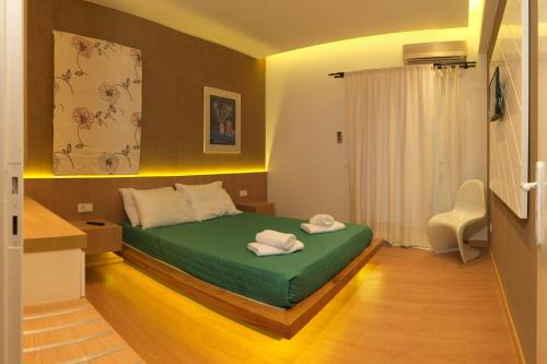 Agios Emilianos Hotel | Beachfront Epavlis Resort: Family-Friendly with Ocean Views
