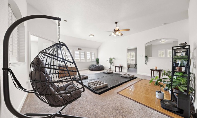 West Oak Hill House | Relax at Austin Zen Den: Yoga, BBQ & Eco-Friendly Amenities