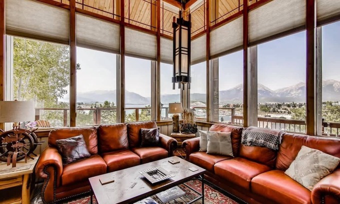 Dillon House | Stunning Lake & Mountain Views from a Private Retreat