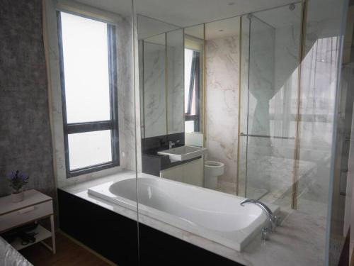 Bandar Baru Permas Jaya Apartment | Scenic Marina View 3BR at Puteri Harbour by Unique Home