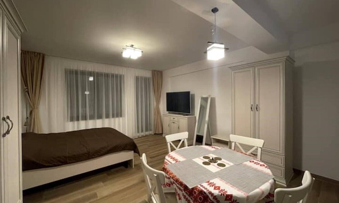 Sector 1 Apartment | Discover Epic Mini @Iarca Inn with Family-Friendly Amenities