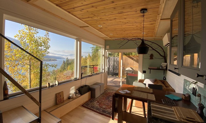 Nelson House | Unforgettable Views at Epic View Tiny House Retreat