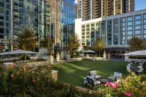 Midtown Hotel | Elegant Epicurean Atlanta: Pet-Friendly Retreat with Pool