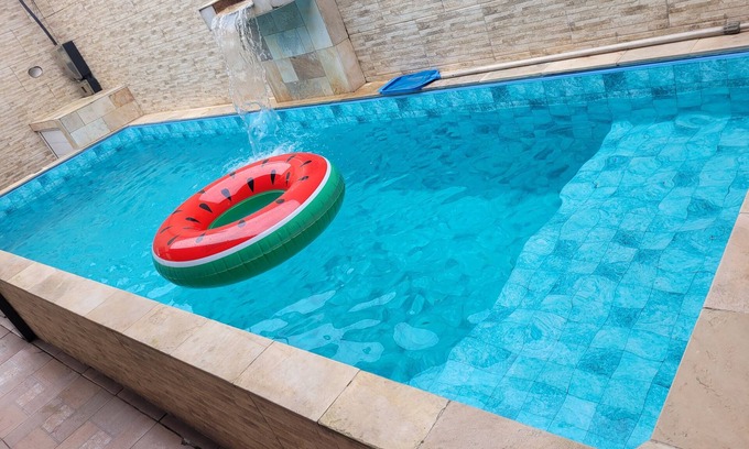 Jardim Itapoan House | Inviting House with Private Pool and Pet-Friendly Amenities