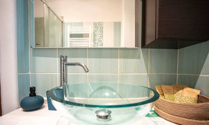 Citta Nuova-Barriera Nuova-San Vito-Citta Vecchia Apartment | Modern Comfort with Essential Amenities in a Prime Location