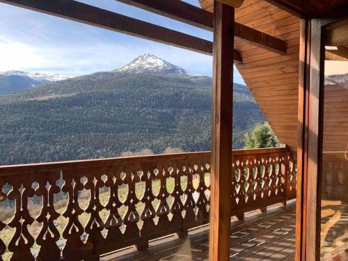 Mont House | Experience Comfort at La Antigua Rectoría, 4-Star Family Haven