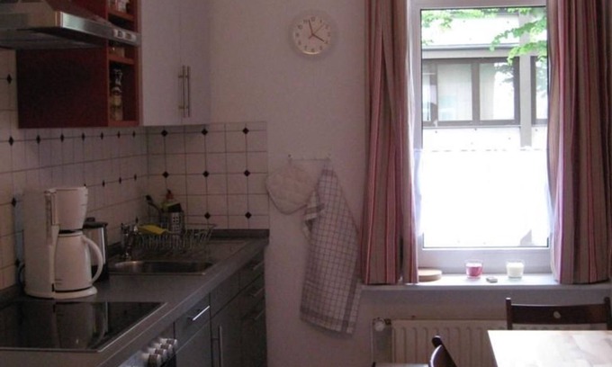 Neheim Apartment | Family-Friendly Stay at Erdgeschoss 38 - Gästehaus Müller