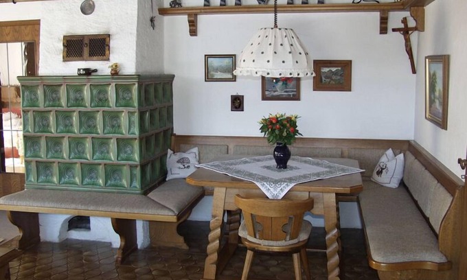 Inzell Apartment | Family-Friendly Munich Apartment with Terrace & Top Rating