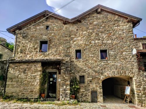 Pontremoli House | Pet-Friendly Eremo Gioioso: Rated 9/10 with Breakfast Included