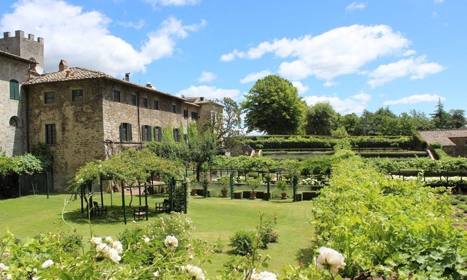 Badia Coltibuono Apartment | Discover Eremo Magnolia: A Family-Friendly Retreat in Chianti