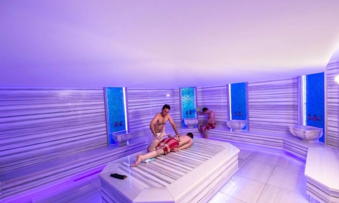 Sivas Hotel | Relax at Eretna Hotel with Pool, Spa & Family Amenities