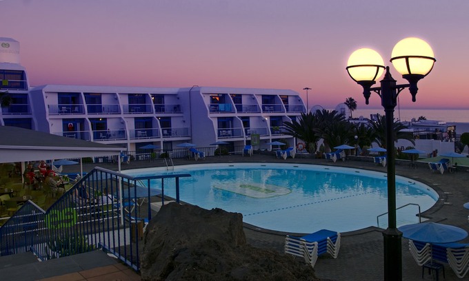 Puerto del Carmen Apartment | Ereza Apartamentos Los Hibiscos