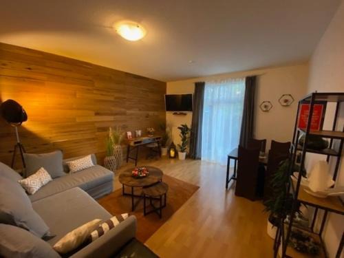 Krampfervorstadt Apartment | Discover Erfurt: Family-Friendly Stay Rated 9.5/10