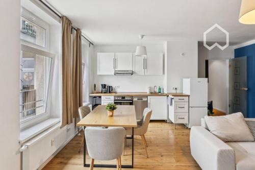 Zentrum-Sued Apartment | Erholsame Wohnung mit Balkon und Einbauküche im Herzen Leipzigs