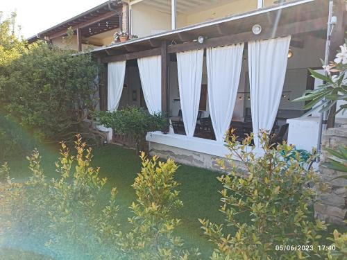 Is Molas Villa | Family-Friendly ERIKA House Is Molas with Top Guest Ratings