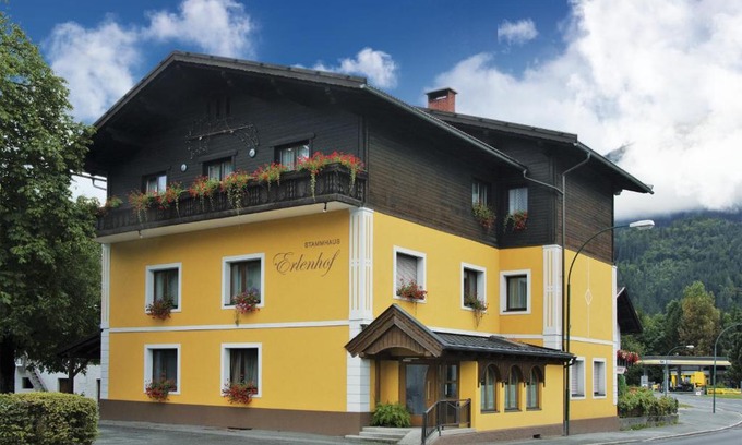 Mauthen Bed & Breakfast | Erlenhof B&B: Guest Rated 9/10 with Pet Friendly Amenities