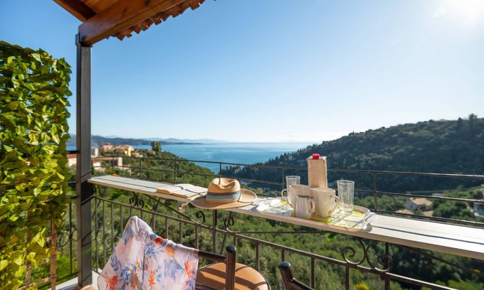 Gimari Apartment | Guest Rated 10/10: Eros Sea View with Oceanfront Pool