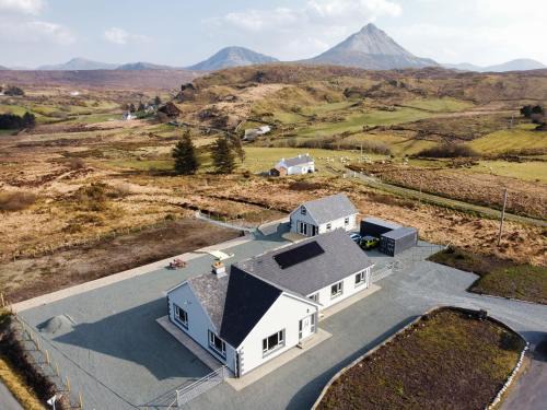 Dunlewy Bed & Breakfast | Experience Errigal View B&B: Top-Rated Stay with Breakfast