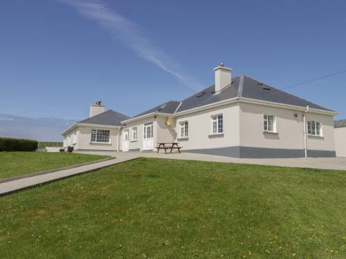 Belmullet House | Guest Favorite: Erris Head House - Child-Friendly Retreat