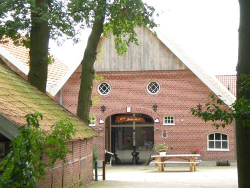 Ootmarsum House | Discover Erve Höwerboer: Family-Friendly with Top Amenities