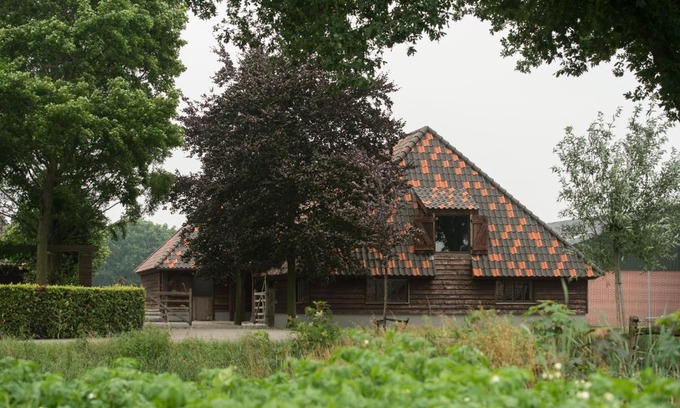 Municipality of Bernheze Bed & Breakfast | Erve Jonkerhoeve: Guest Rated 10/10 with Cozy Amenities